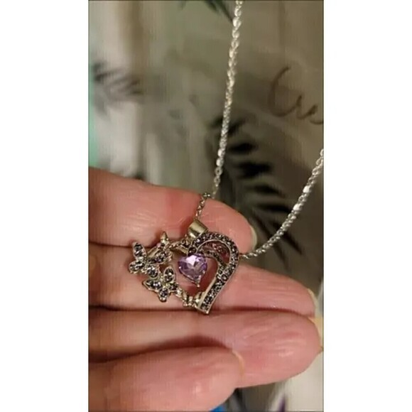 Butterfly Heart-shaped Necklace with Amethyst Stones and Chain - Picture 5 of 6